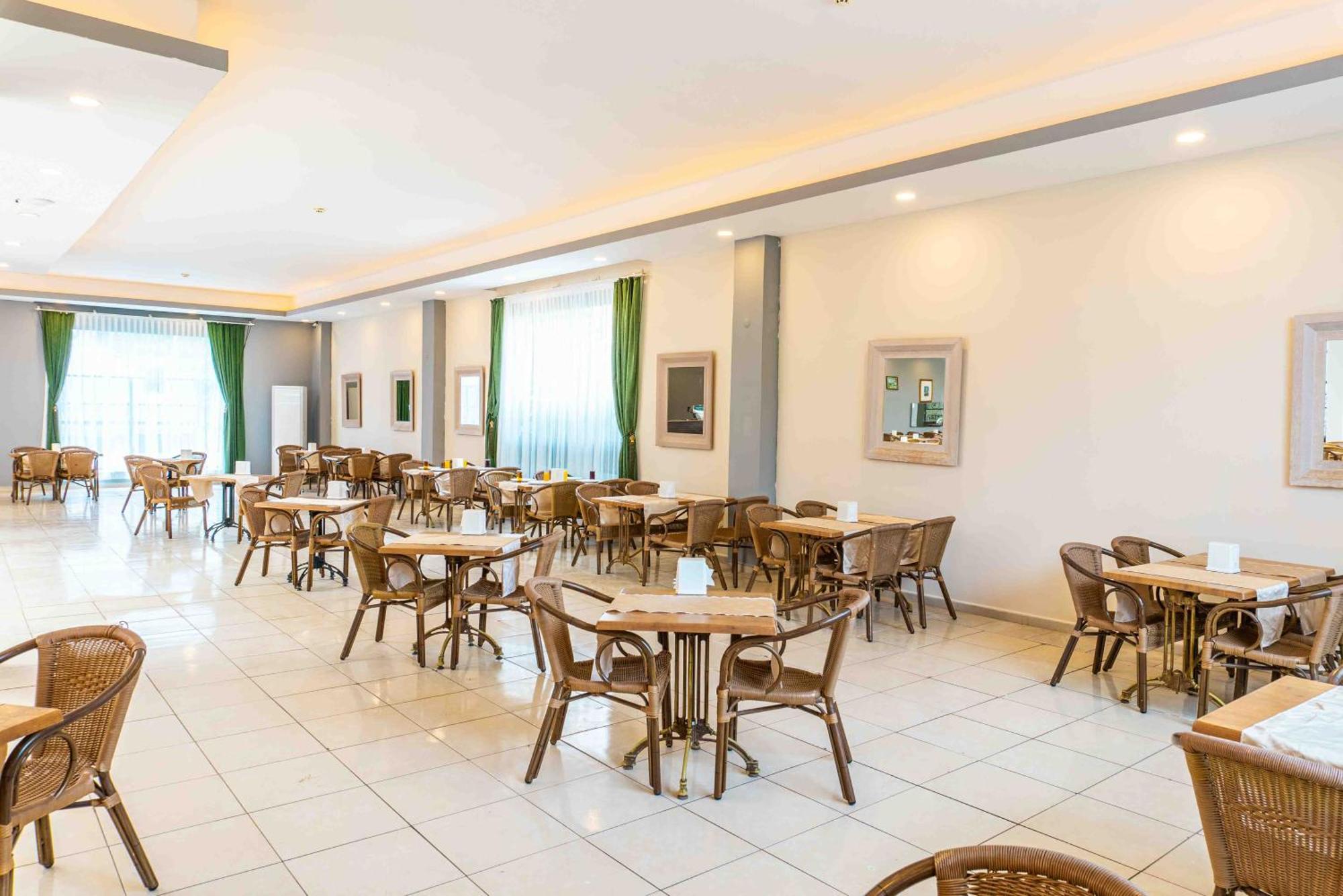 Belpoint Beach Hotel Kemer Exterior photo