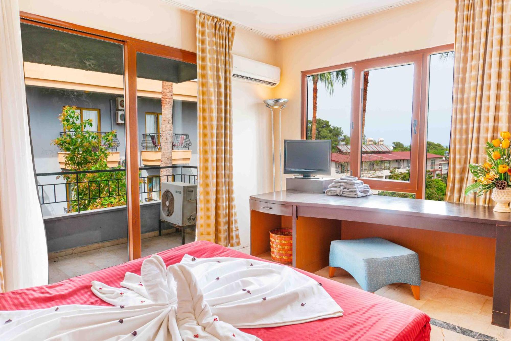 Belpoint Beach Hotel Kemer Exterior photo
